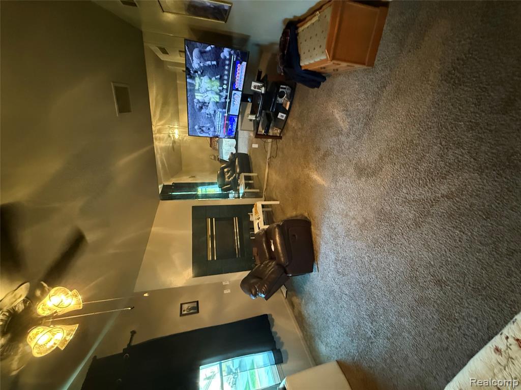 44994 Sondra Drive, Belleville, MI 48111 — Photo 32