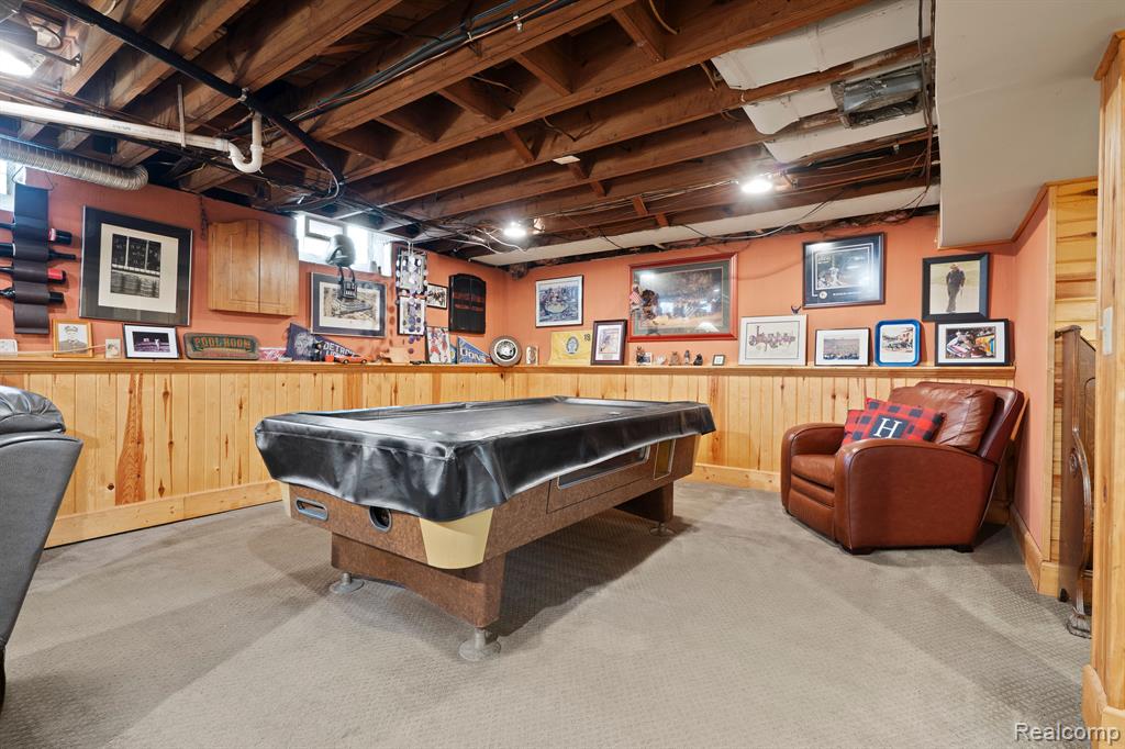 917 CEDARHILL Drive, Royal Oak, MI 48067 — Photo 35