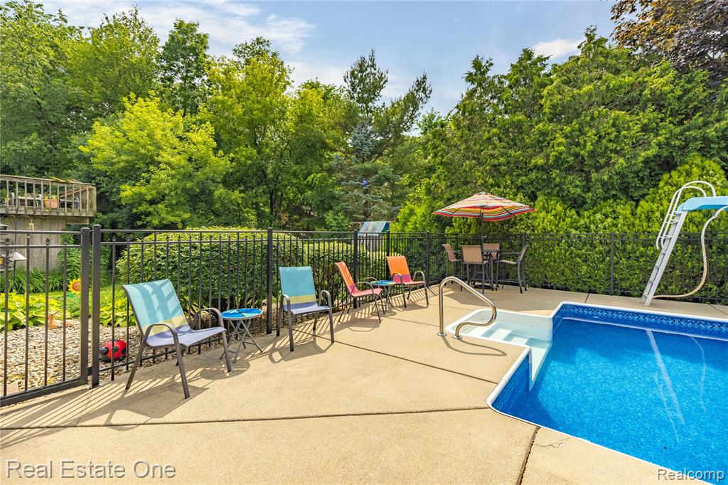 8736 El Dorado Drive, White Lake, MI — Photo 42