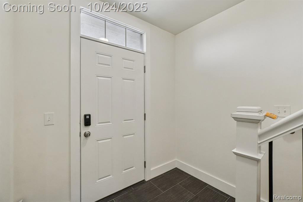 39675 Springwater, Northville, MI 48168 — Photo 4