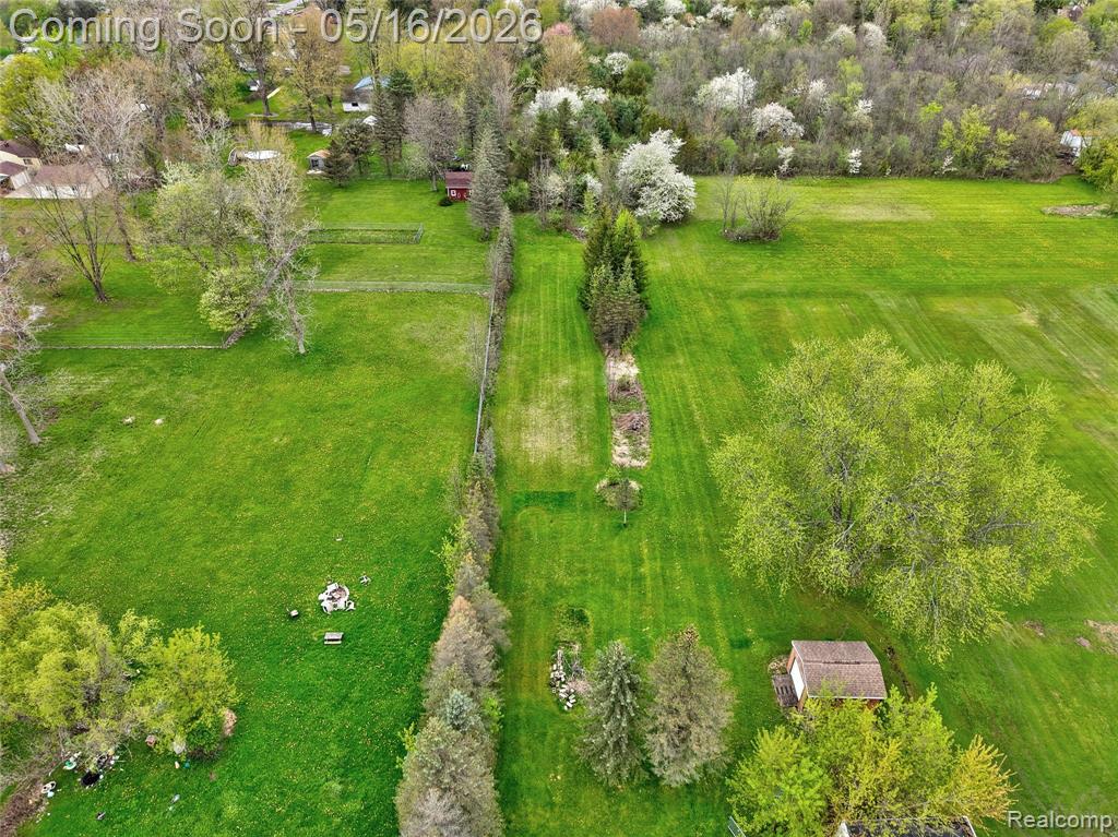6383 Lapeer Road, Burton, MI 48509 — Photo 31