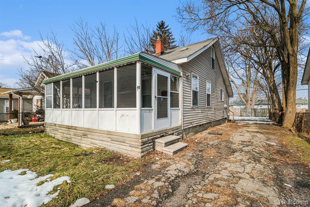 40 W Strathmore Avenue, Pontiac, MI 48340 — Photo 2