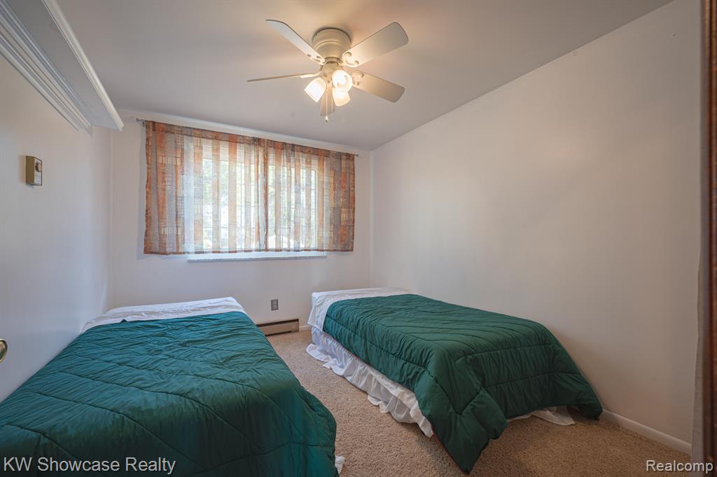 8621 OAKSIDE Avenue, Commerce Twp, MI 48382 — Photo 8