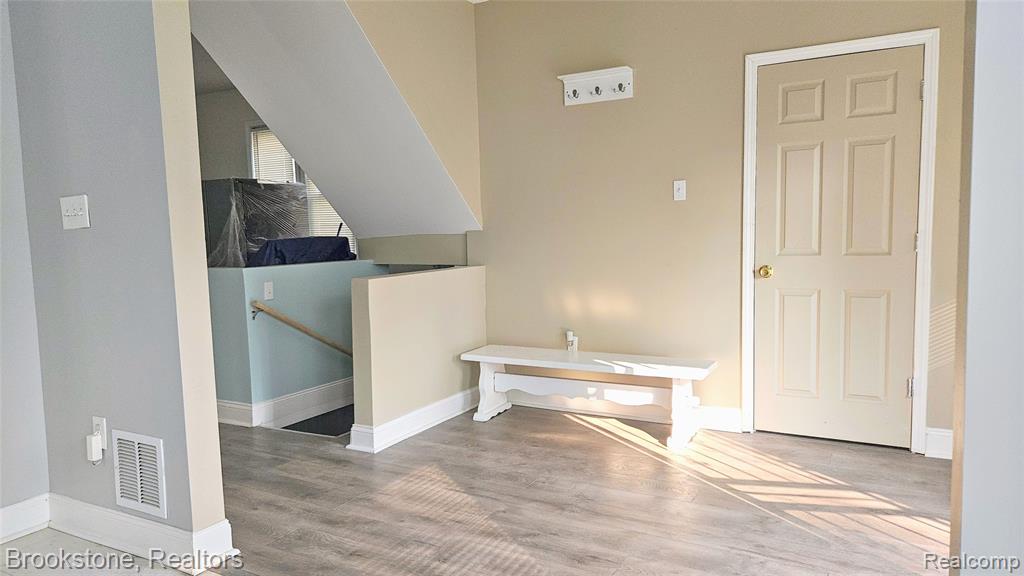 2520 Seyburn Street, Detroit, MI 48214 — Photo 18