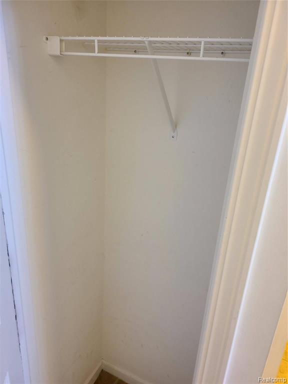 41130 MAPLEWOOD Drive, Canton, MI 48187 — Photo 19
