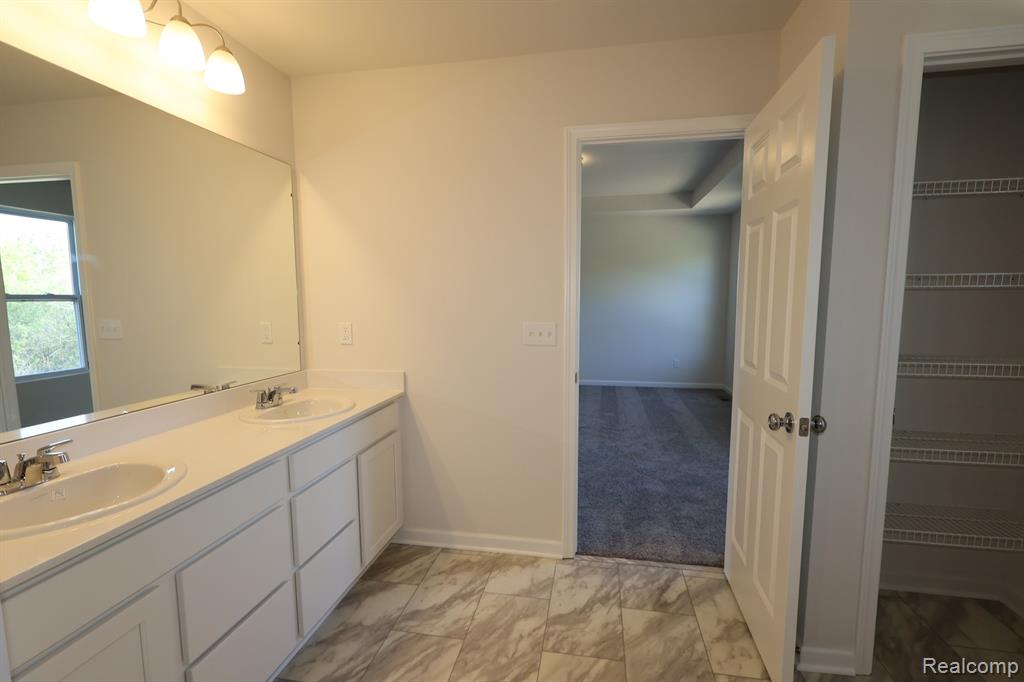54821 Mockingbird, Chesterfield, MI 48047 — Photo 10