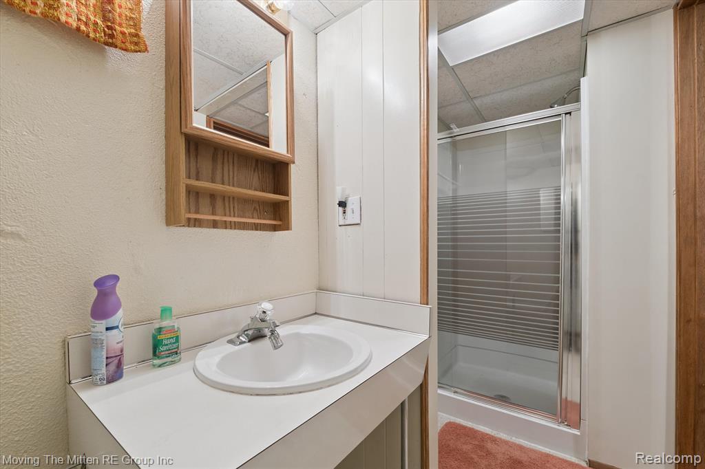 6484 Huntleigh Street, Garden City, MI — Photo 31