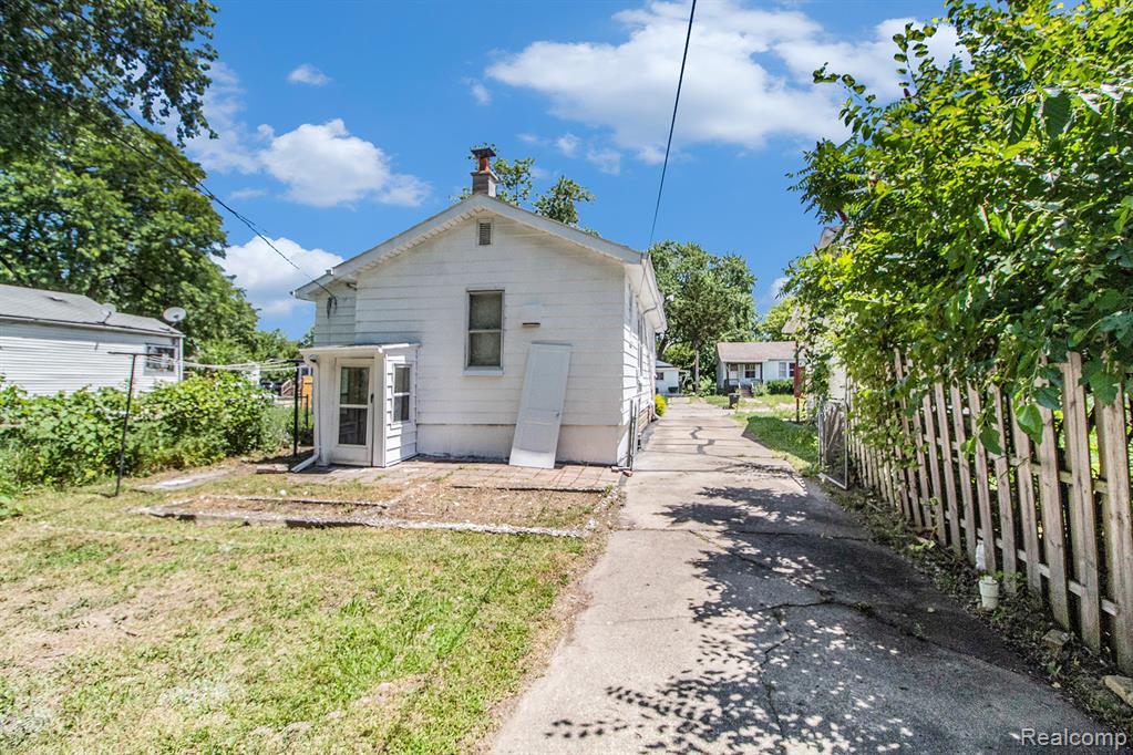 6037 Plainview Avenue, Detroit, MI 48228 — Photo 27