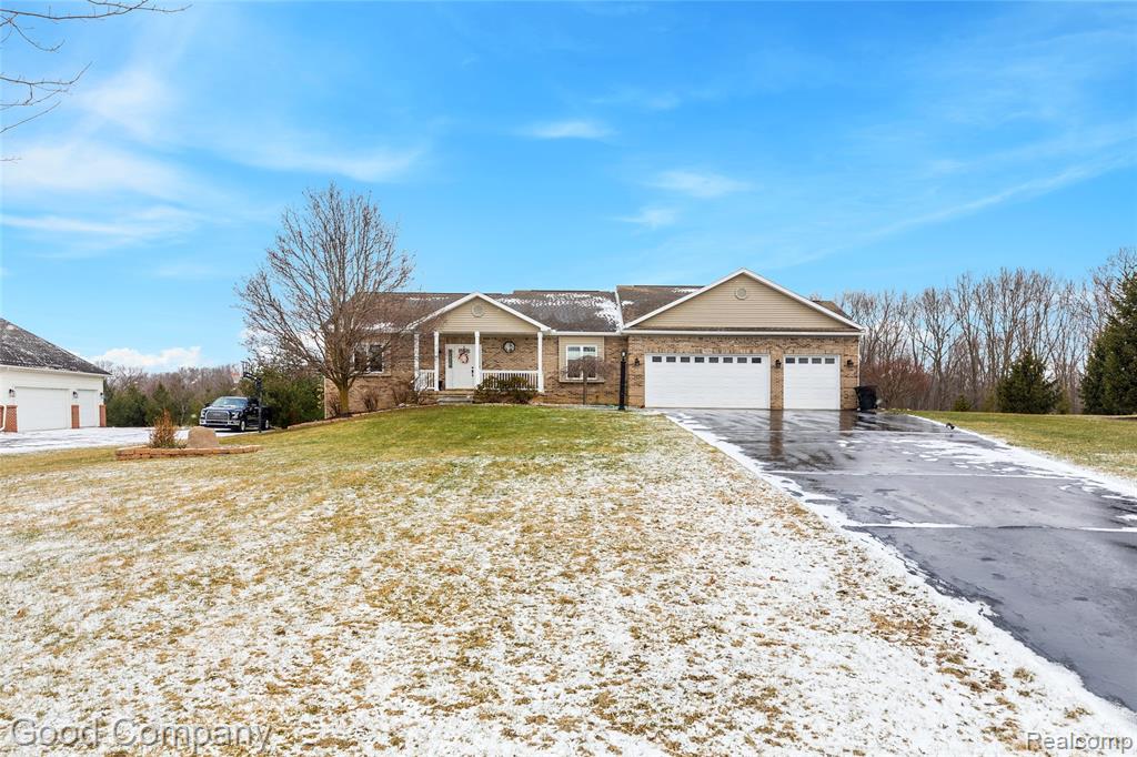7526 Summer Breeze Trail, Howell, MI 48843 — Photo 43