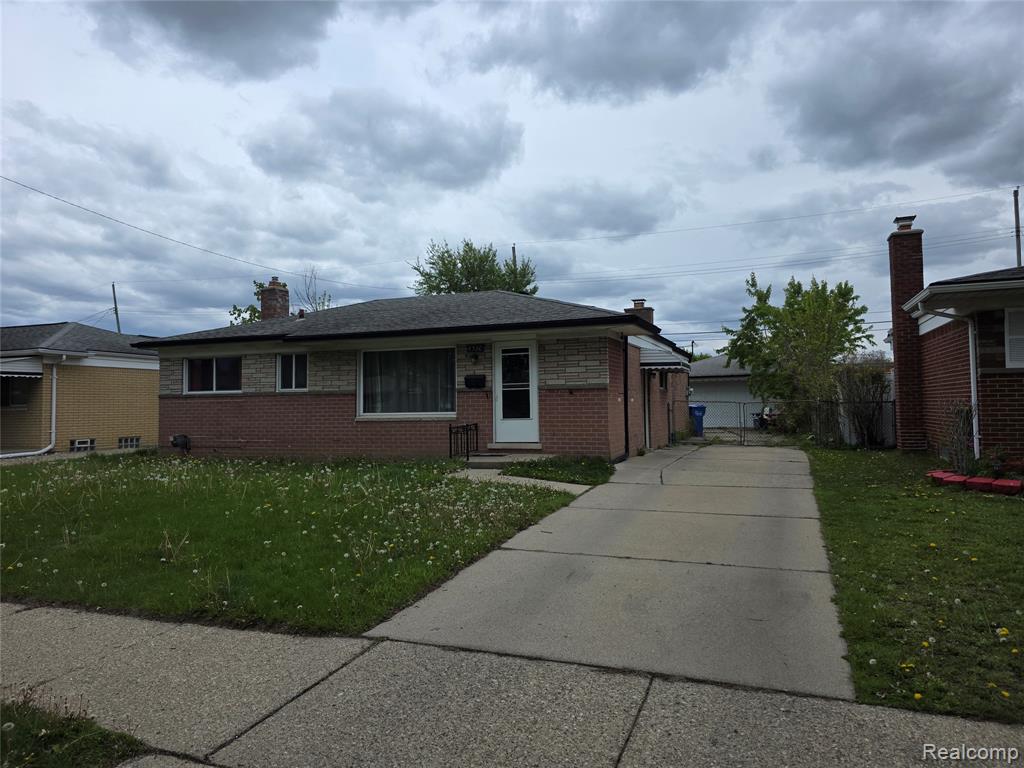 4530 Stratford Drive, Warren, MI 48092 — front exterior