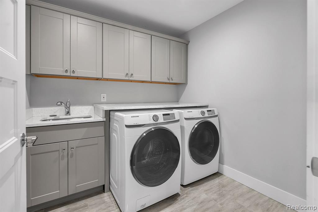 423 Woodlawn Ave, Royal Oak, MI 48073 — Photo 24