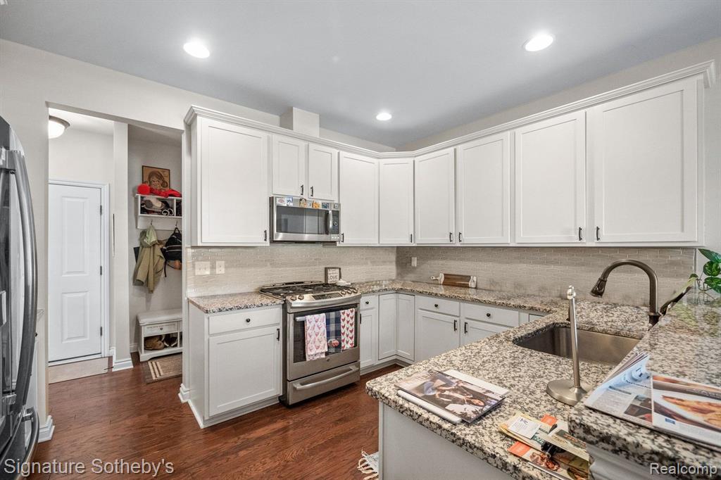 119 S UNION Street, Plymouth, MI 48170 — Photo 10
