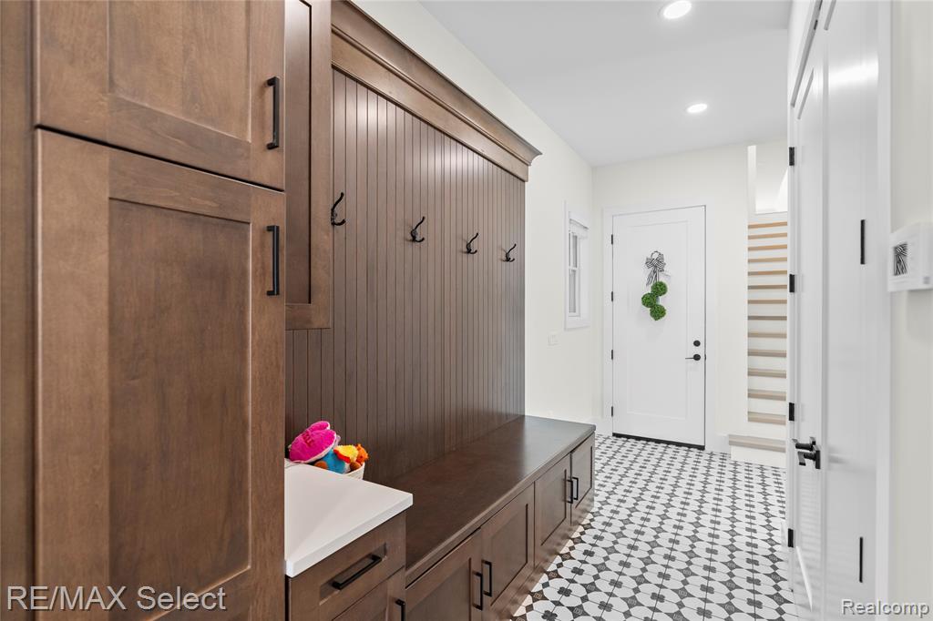 2208 Grove Park Road, Fenton, MI, 48430