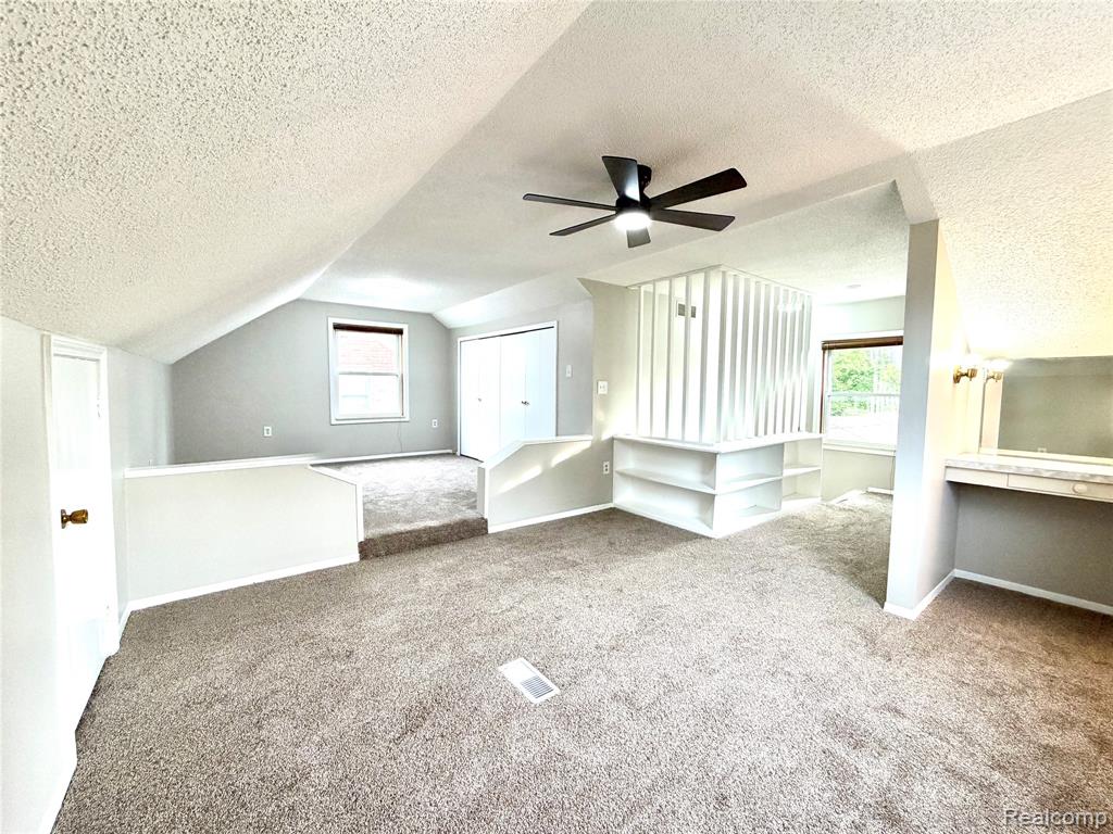 18235 Tracey Street, Detroit, MI 48235 — Photo 34