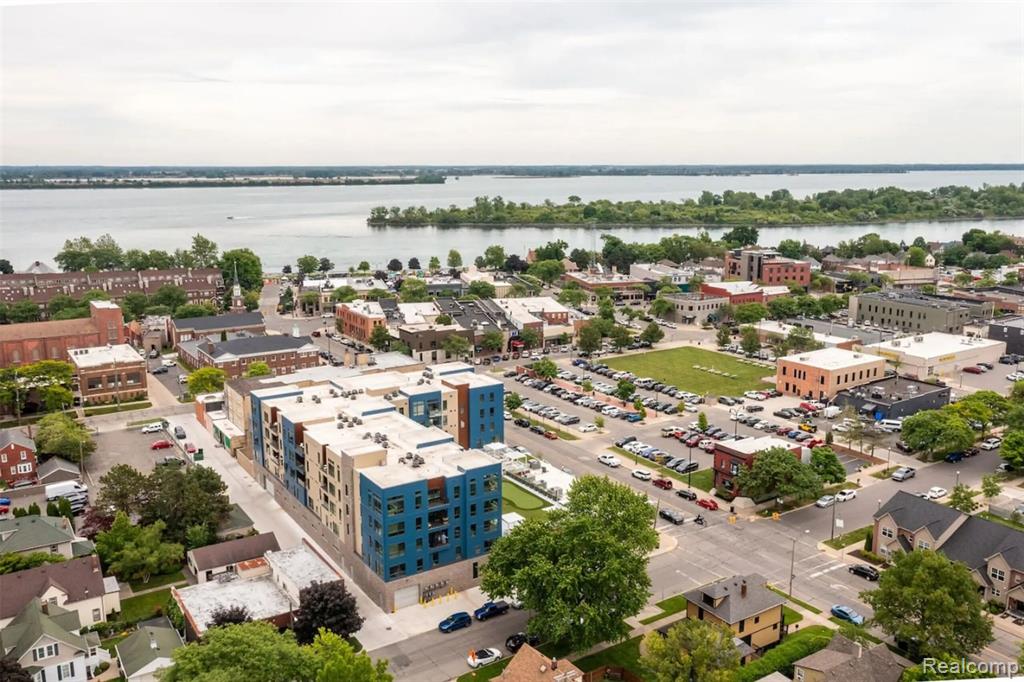 166 Oak st Street, Wyandotte, MI, 48192