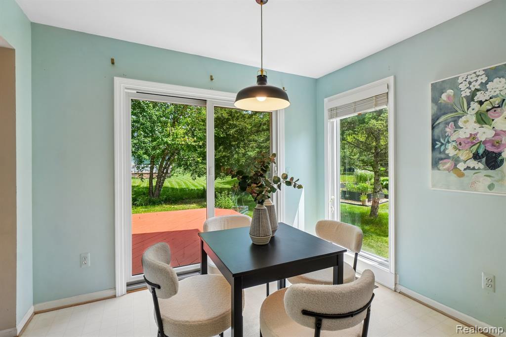 42738 Wimbleton Way, Novi, MI 48377 — Photo 9
