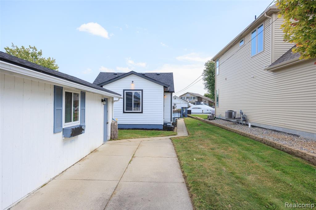 8893 Anchor Bay Drive, Algonac, MI 48001 — Photo 24