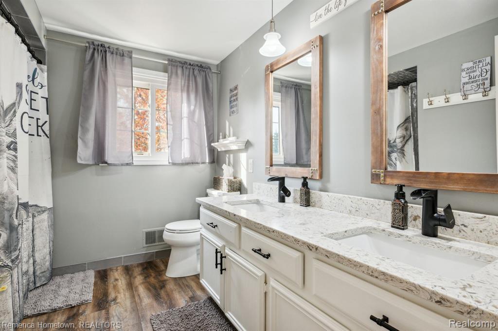 9829 N Canton Center Road, Plymouth, MI 48170 — Photo 18