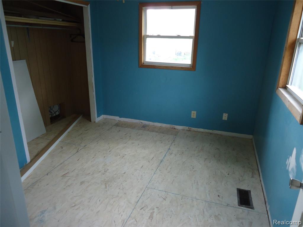 304 Williamette Avenue, Alma, MI 48801 — Photo 12