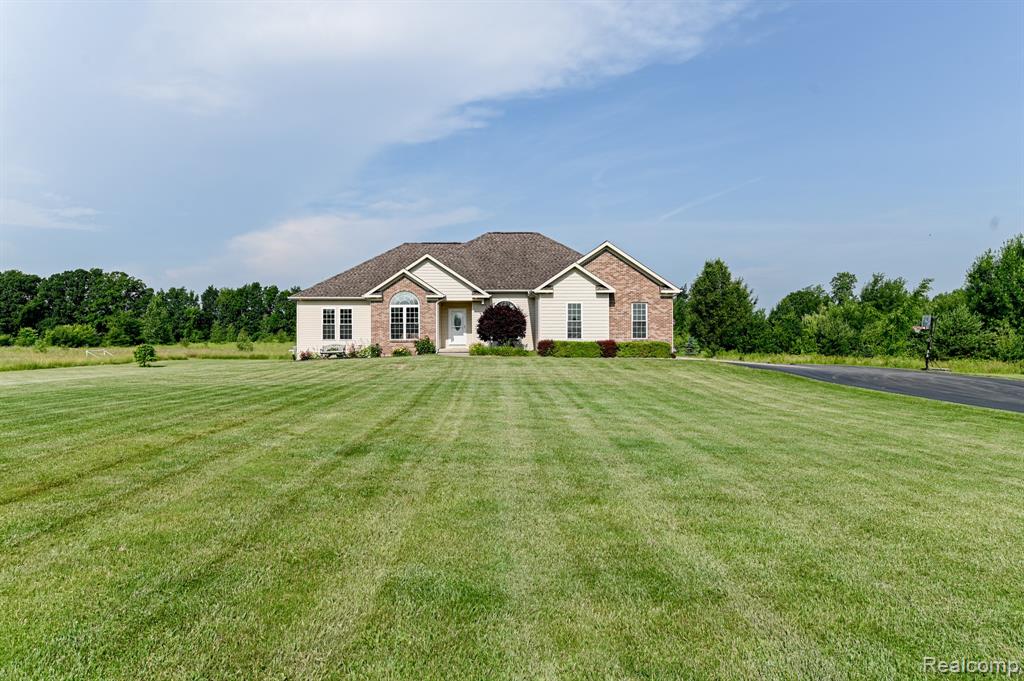 7396 Elms Road, Swartz Creek, MI 48473 — Photo 3