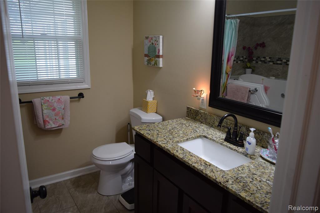 7448 Miller Road, Swartz Creek, MI 48473 — Photo 17