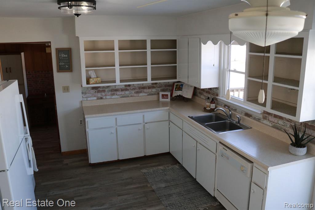 424 W CEDAR Street, Standish, MI 48658 — Photo 4