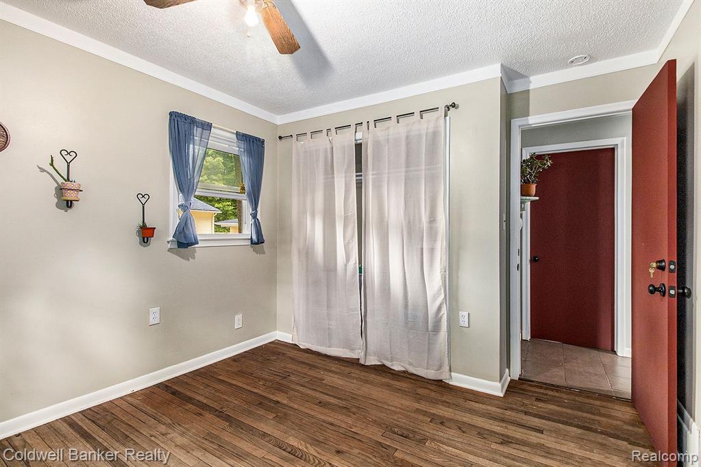 61722 FAIRLAND Drive, South Lyon, MI 48178 — Photo 18