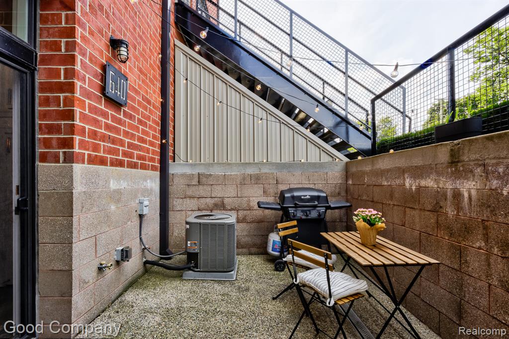 640 W 11 Mile Road, Royal Oak, MI 48067 — Photo 40