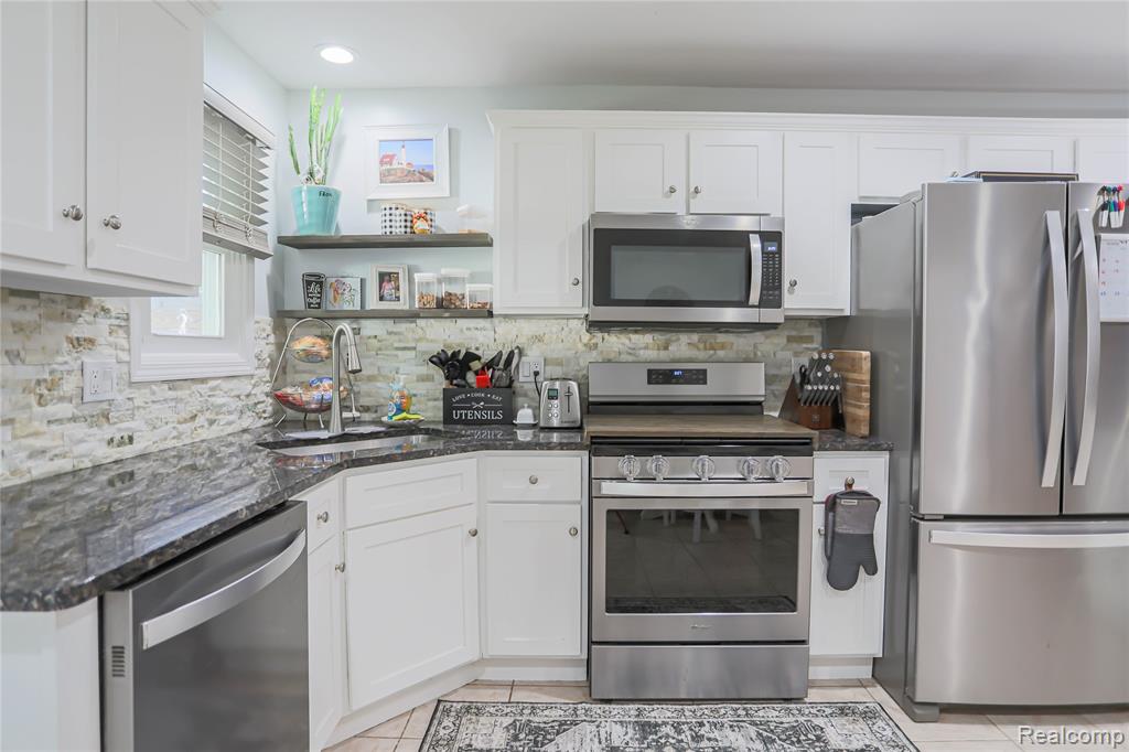 39567 Macomber Street, Harrison Township, MI — Photo 19