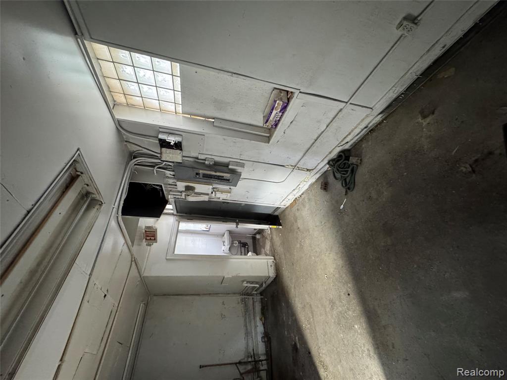 8626 Michigan Avenue, Dearborn, MI, 48210