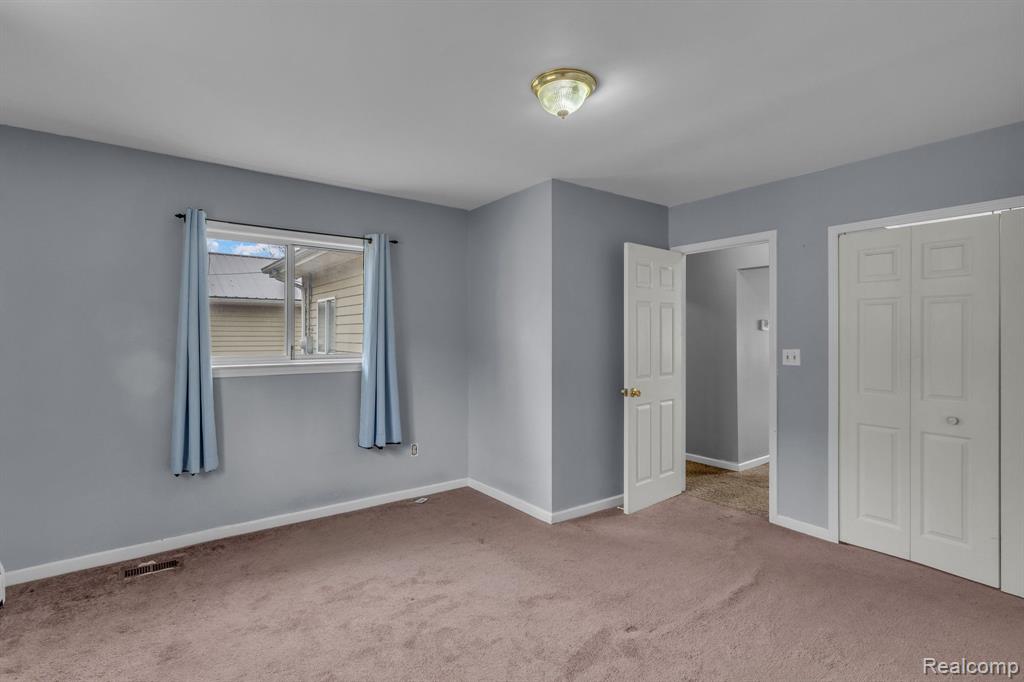 732 N 9TH Street, St. Clair, MI 48079 — Photo 16