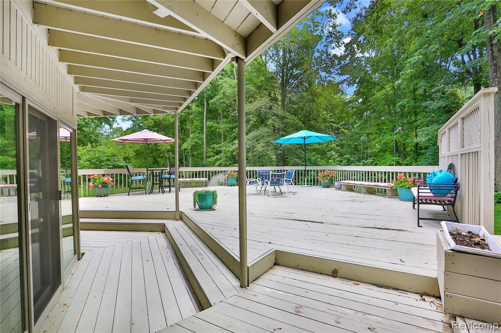 4070 Cross Road, White Lake, MI — Photo 29