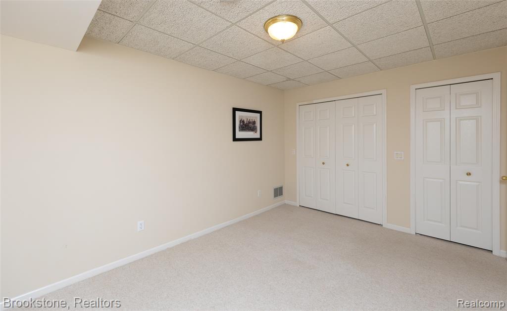 6871 Berry Pointe Drive, Clarkston, MI 48348 — Photo 40