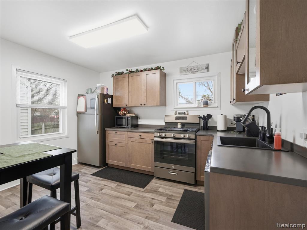 23353 Tawas Avenue, Hazel Park, MI 48030 — Photo 12