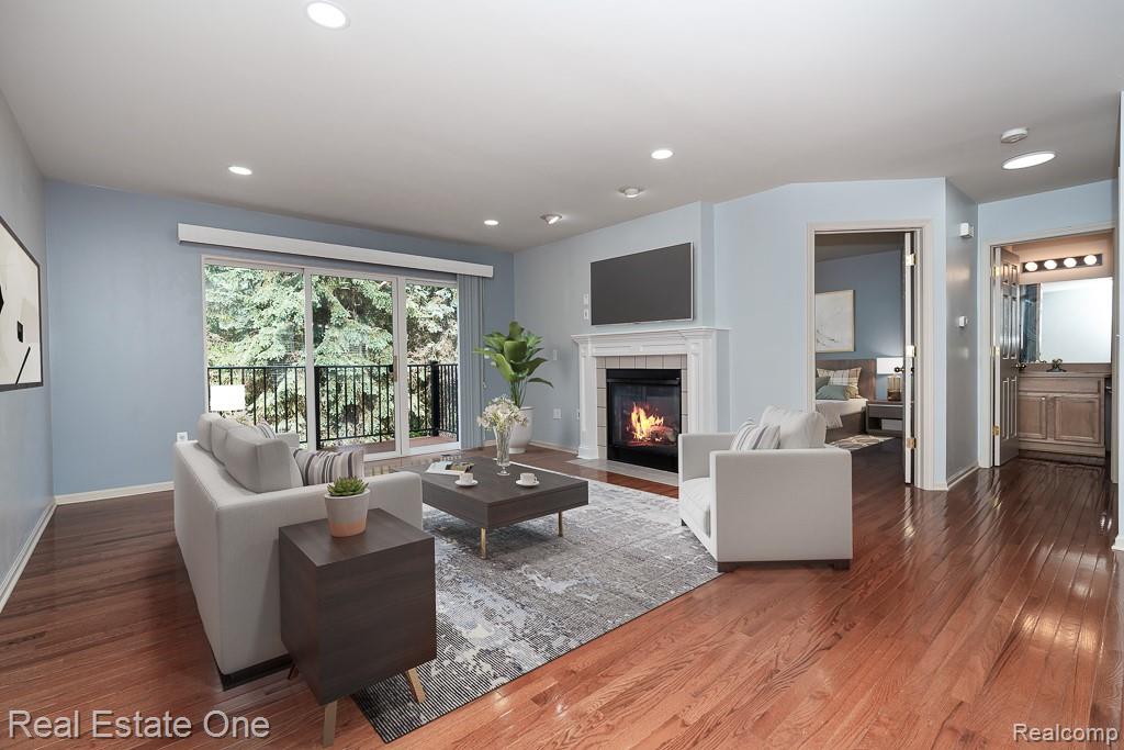 6963 Edgewater Drive, Troy, MI 48085 — Photo 2