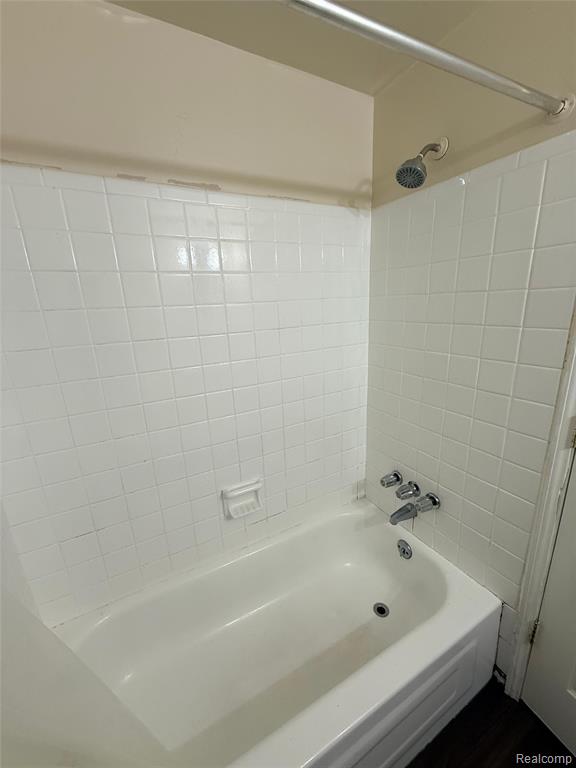8936 Scotia Drive, Sterling Heights, MI 48312 — Photo 8