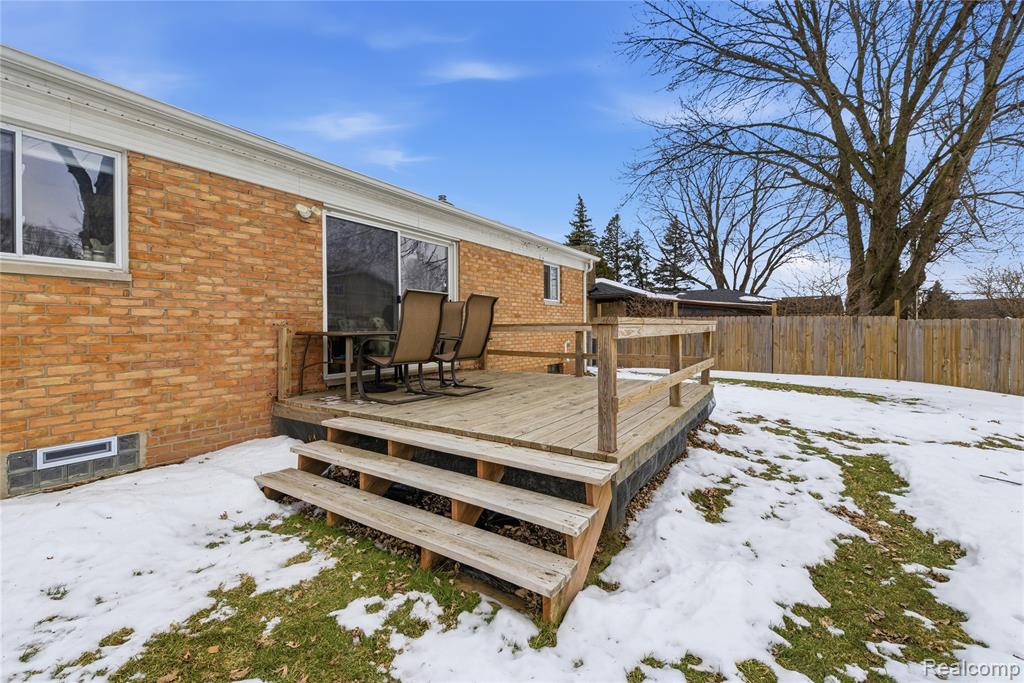 6115 Marscot Drive, Lansing, MI 48911 — Photo 8