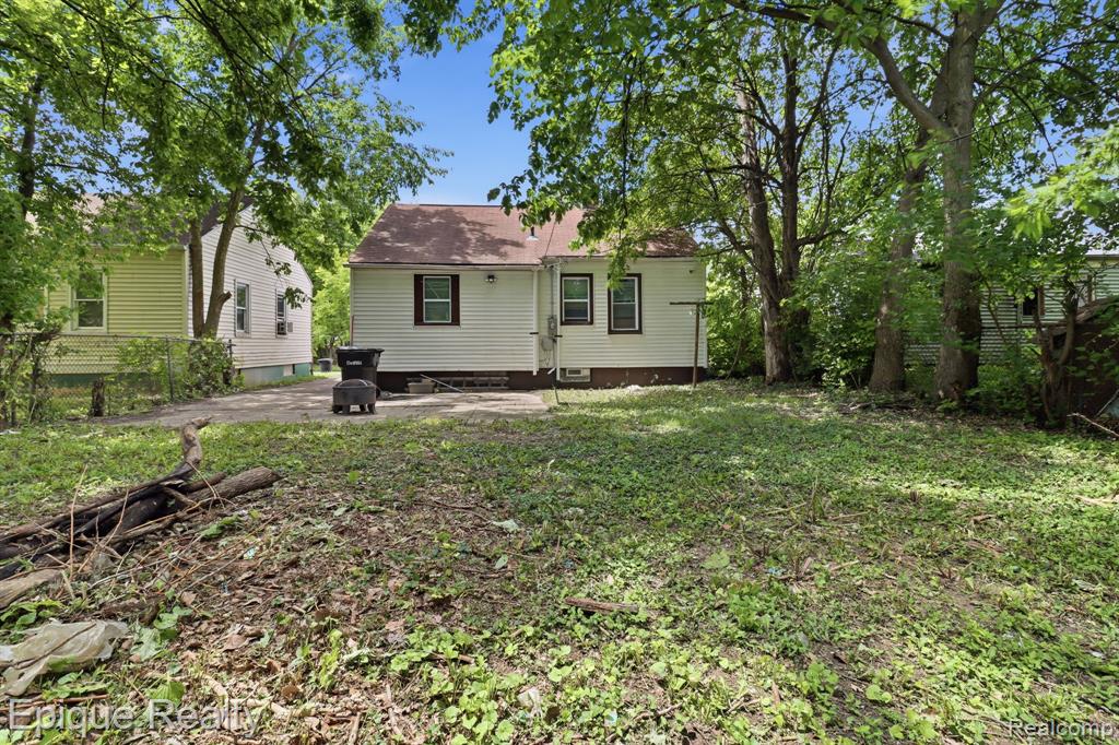 8240 Fielding Street, Detroit, MI 48228 — Photo 15