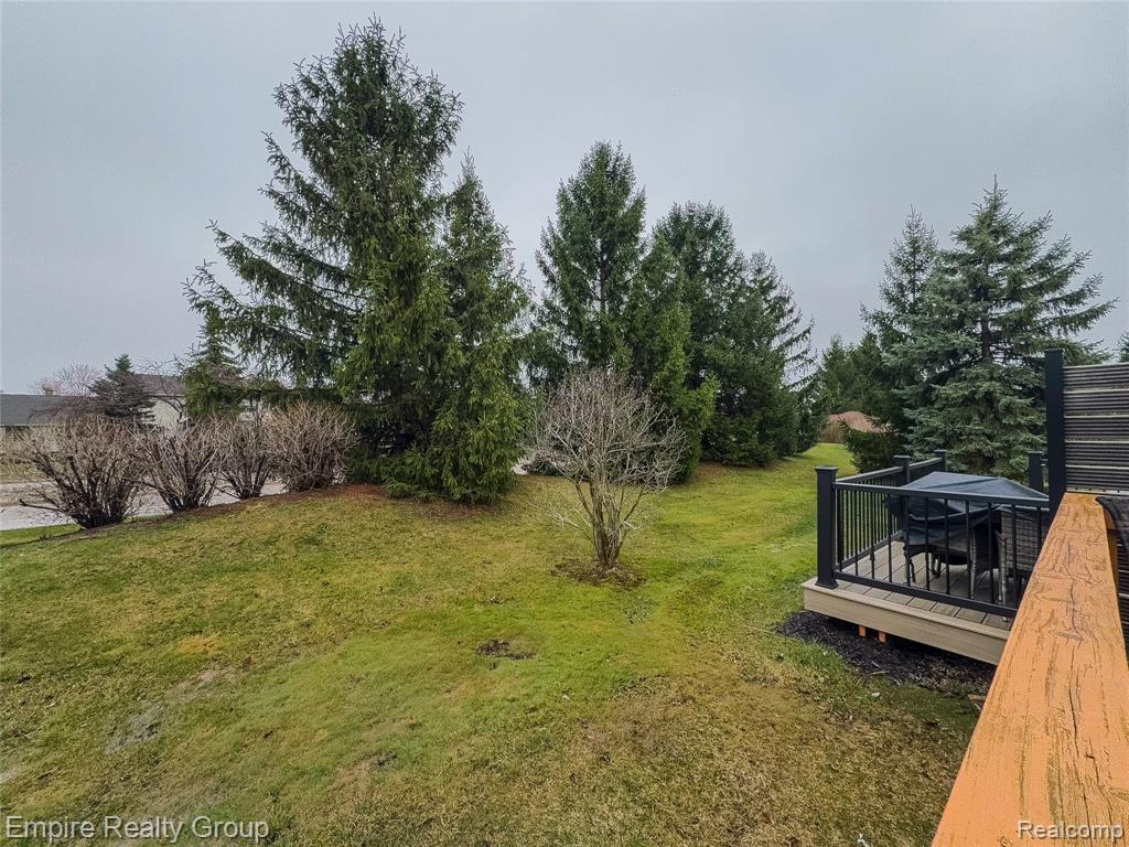 12330 Hickory E, Utica, MI 48315 — Photo 3