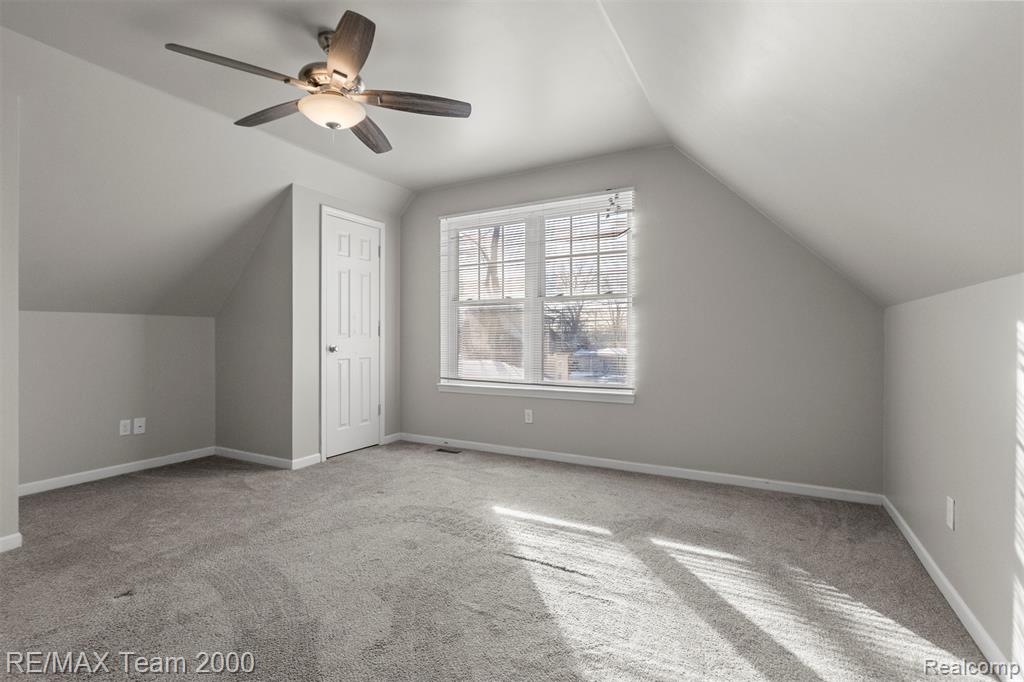 21025 Glen Lodge Road, Ferndale, MI 48220 — Photo 28