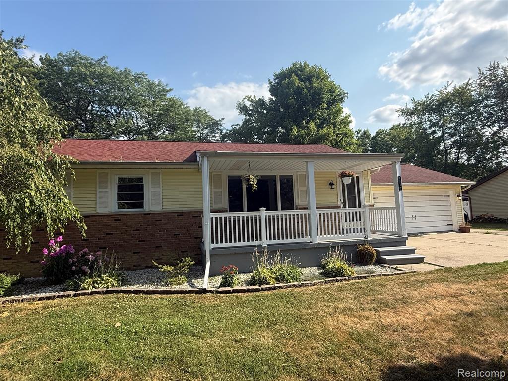 6030 E Hill Road, Grand Blanc, MI 48439