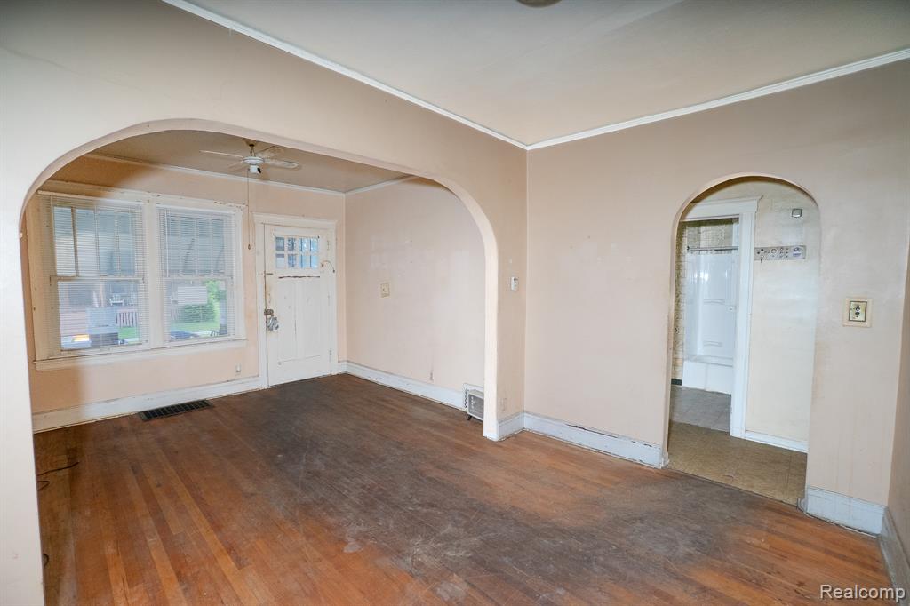 5672 Saint Clair Street, Detroit, MI 48213 — Photo 6