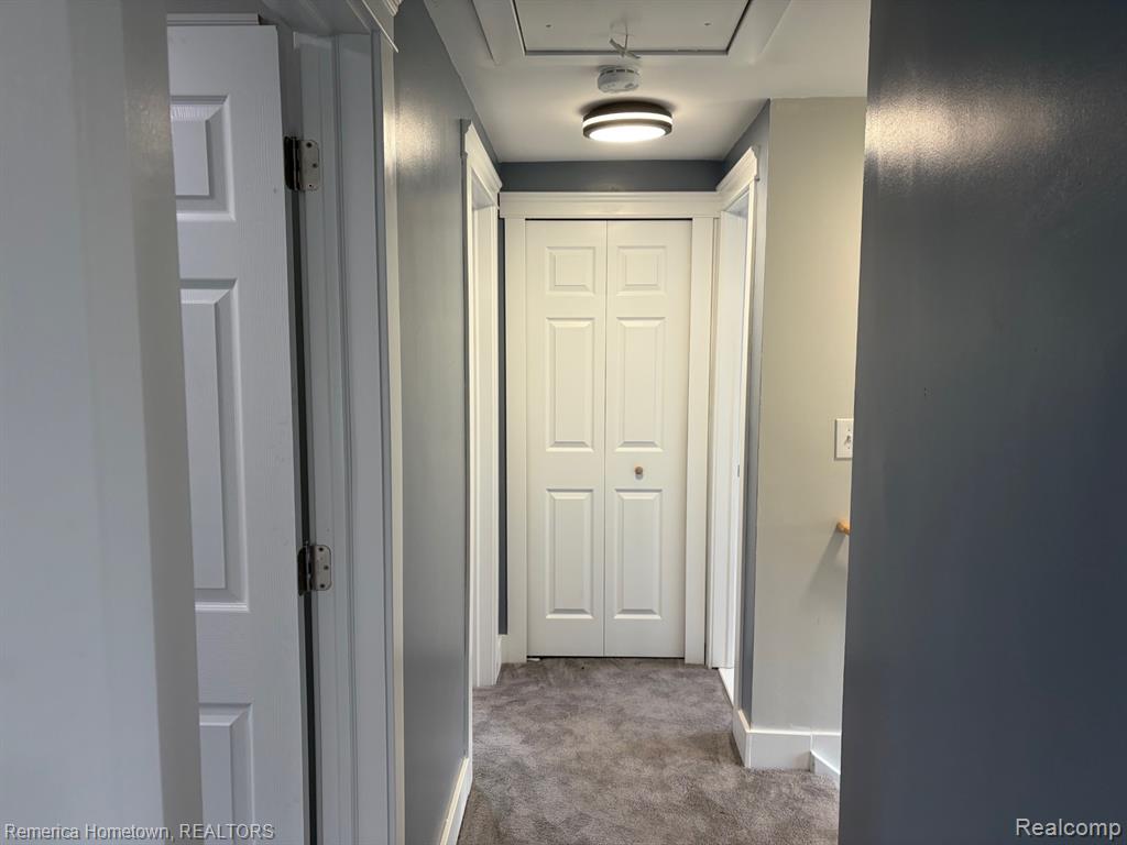 9614 Auburndale Street, Livonia, MI 48150 — Photo 11