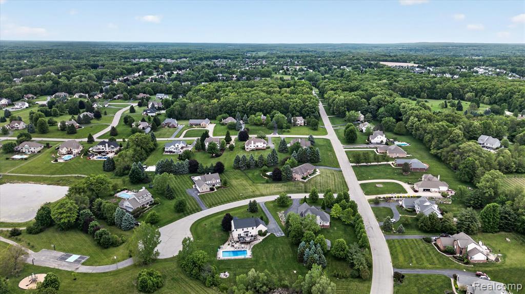8746 N Hills Court, Howell, MI 48843 — Photo 60