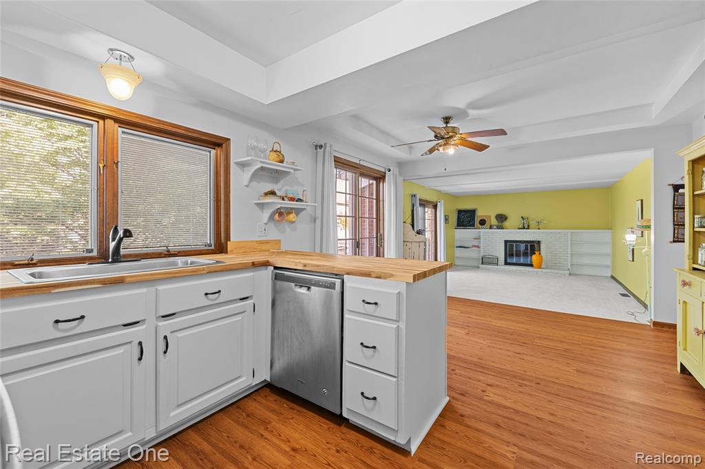 4931 Calvert Drive, Troy, MI 48085 — Photo 5