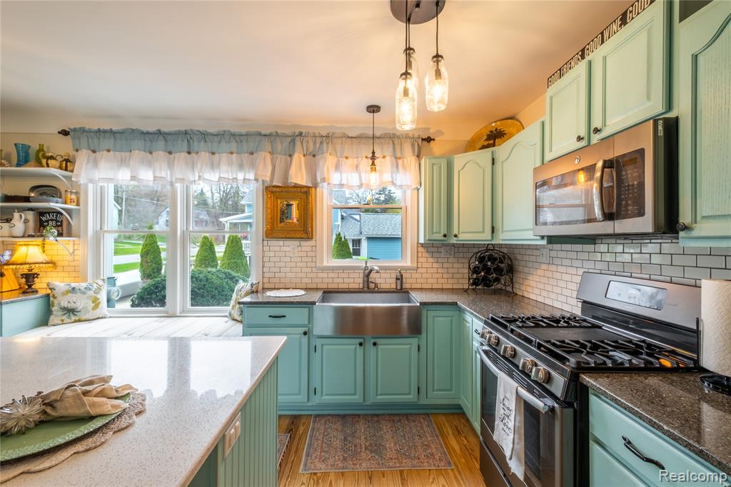 208 W Rockwell Street, Fenton, MI 48430 — Photo 10