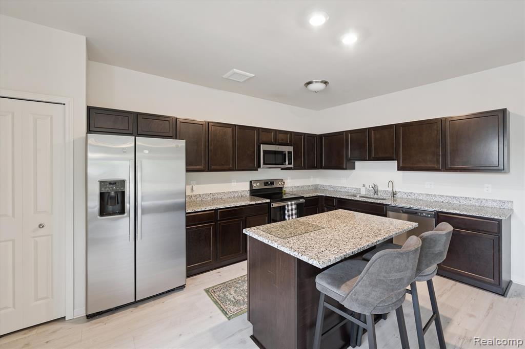 9777 Ridge Run Street, 67, Howell, MI 48855 — Photo 9