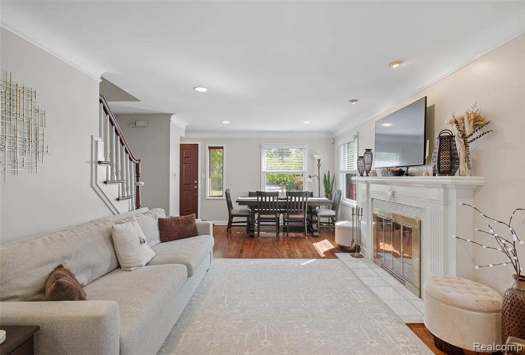 10554 Nadine Avenue, Huntington Woods, MI — Photo 5