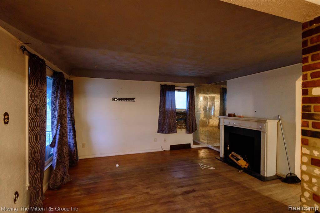 2955 S Dartmouth Street, Detroit, MI 48217 — Photo 5