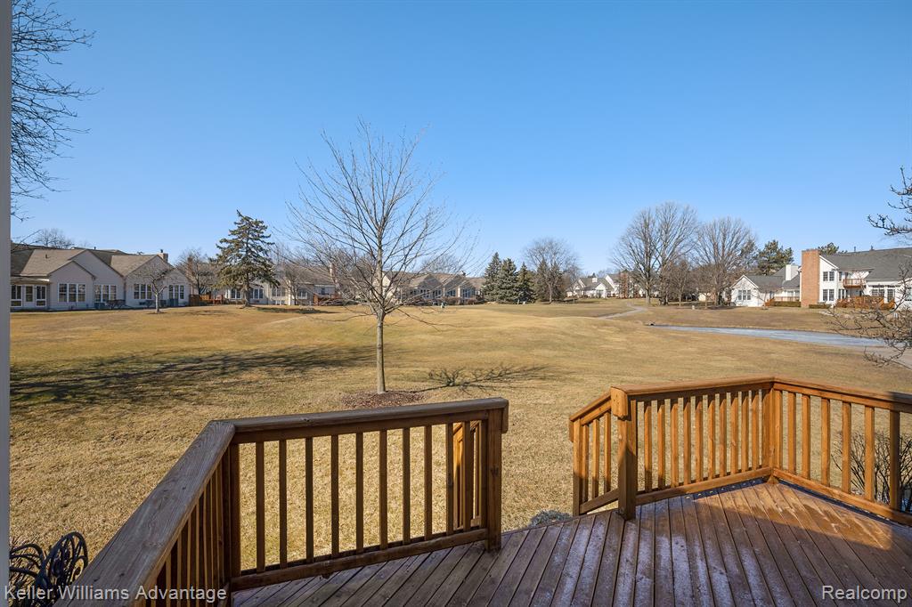 39547 CHAMPION Court, Northville, MI 48168 — Photo 7